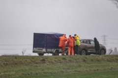 Aanhanger-waait-om-N33-Holwierde_4880