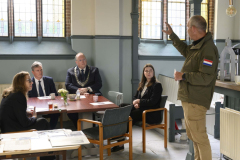 Ambassadeur-Australie-legt-krans-Loppersum_0452