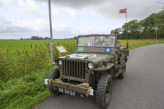 Ambassadeur-Australie-legt-krans-Loppersum_0892