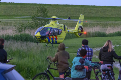 Auto-te-water-Kustweg-Delfzijl_4521