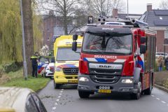 Auto-gekanteld-Rijksweg-Delfzijl_8426