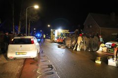 270123-auto-botst-op-geparkeerde-auto-004