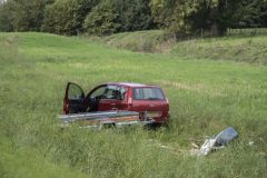 Auto-van-de-weg-N991-Weiwerd_0503