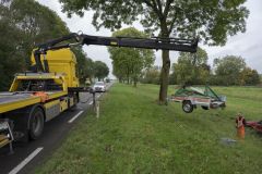 Auto-van-de-weg-N991-Weiwerd_0542