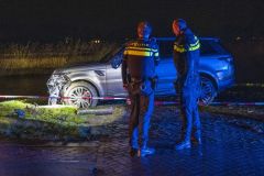 Auto-uit-de-bocht-Meedhuizerweg-Meedhuizen_3309