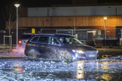 Auto-zakt-door-ijs-Olingen-Appingedam_0537