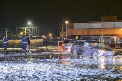 Auto-zakt-door-ijs-Olingen-Appingedam_0767