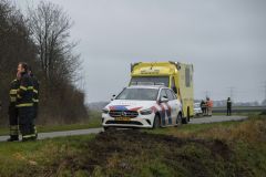 auto-in-de-sloot-Rotmerweg-Siddeburen_0047