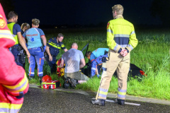 Auto-in-de-sloot-Zeerijperweg-Loppersum_8521