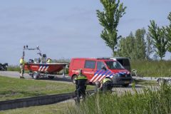 Boot-gaat-in-vlammen-op-Krewederweg-Holwierde_0935