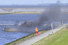 Brand-op-pleziervaartuig-Zeesluis_7403