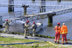 Brand-op-pleziervaartuig-Zeesluis_7531
