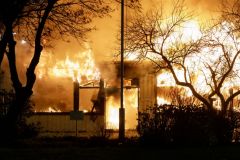 Zeer-grote-brand-kantoren-ESD_7681