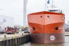 Brand-op-zeeschip-Eemshaven_1461