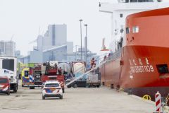Brand-op-zeeschip-Eemshaven_1642