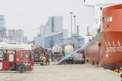 Brand-op-zeeschip-Eemshaven_1723