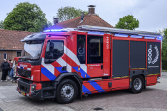 RDZ8596_2121