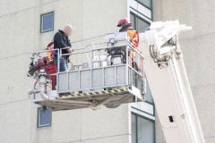 Glazenwasser-vast-in-bakje_4467