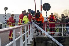 Jongen-vast-op-remmingswerk-Olingerbrug_1741