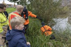Meeuw-vast-in-visdraag-de-Wending_3834