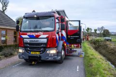 Opnieuw-paard-in-de-sloot-Stadsweg-Garrelsweer_6356