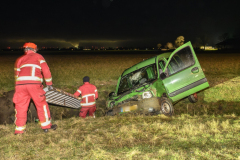 Auto-in-de-sloot-Delleweg-Stedum_0046
