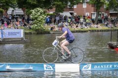Volle-kracht-over-de-Gracht_1928
