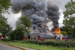 Grote-boerderijbrand-Godlinze_4245