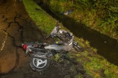Verlaten-scooter-in-water-Hogewerflaan-Appingedam_1558