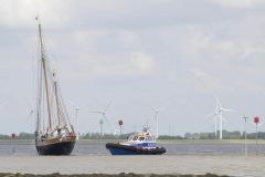 Loodskotter-vast-gelopen-Termunterzijl_9715