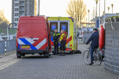 Persoon-te-water-Handelskade-West-Delfzijl_5200