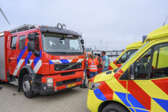 Gewonden-bij-brand-op-schip-Eemshaven_7906