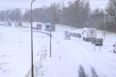 N33-vast-door-sneeuw_4251