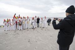 Nieuwjaarsduik-Delfzijl-en-Appingedam_7006