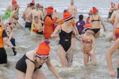 Nieuwjaarsduik-Delfzijl-en-Appingedam_7188