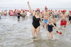 Nieuwjaarsduik-Delfzijl-en-Appingedam_7212