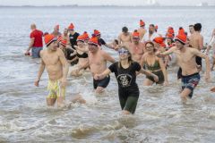 Nieuwjaarsduik-Delfzijl-en-Appingedam_7242