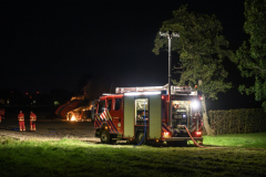 Rooimachine-in-brand-Holwierde_4772