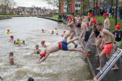 Nieuwjaarsduik-Delfzijl-en-Appingedam_6749