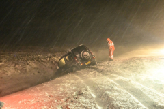Auto-in-de-sloot-N46-Oosternieland_2187