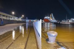 Hoogwater-haven-Delfzijl-donderdag_2428