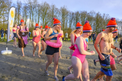 Nieuwjaarsduiken-Appingedam-en-Wagenborgen_4700