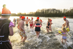 Nieuwjaarsduiken-Appingedam-en-Wagenborgen_4718