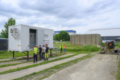 Plaatsen-noodtransformatorstation-Farmsum_3171