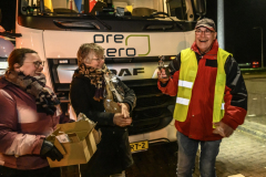 Vrijwilliger-stopt-na-52-jaar-met-oud-papier1