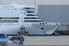 MS-Romantika-op-drift-Eemshaven_7484