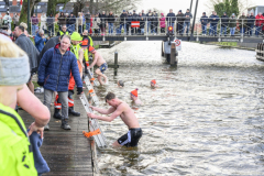 Nieuwjaarsduiken-Appingedam-en-Wagenborgen_4528