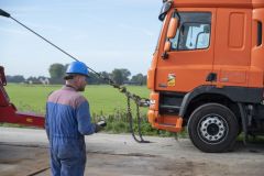 Berging-vrachtwagen-Garrelsweer_9581