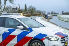 Vrachtwagen-in-de-sloot-Garsthuizen-Fiveldijk_1671