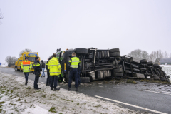 Ongeval-Vrachtwagen-N360-Wirdum_9060